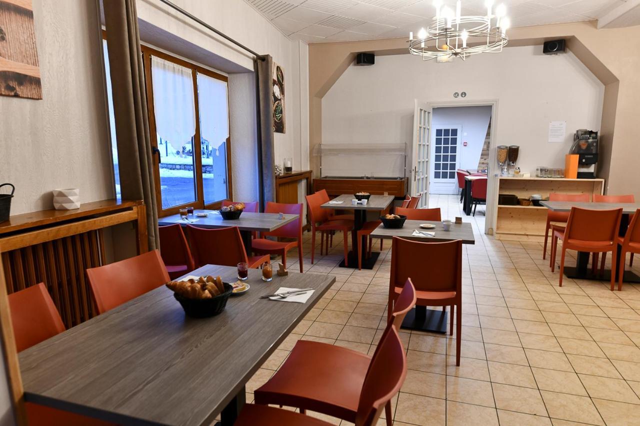 Hotel Restaurant Le Centre Lélex Eksteriør bilde