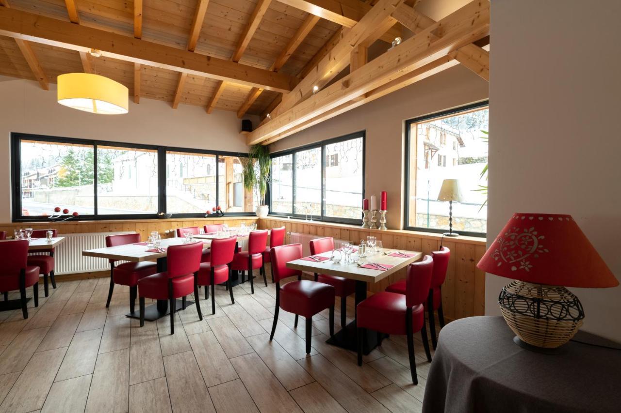 Hotel Restaurant Le Centre Lélex Eksteriør bilde