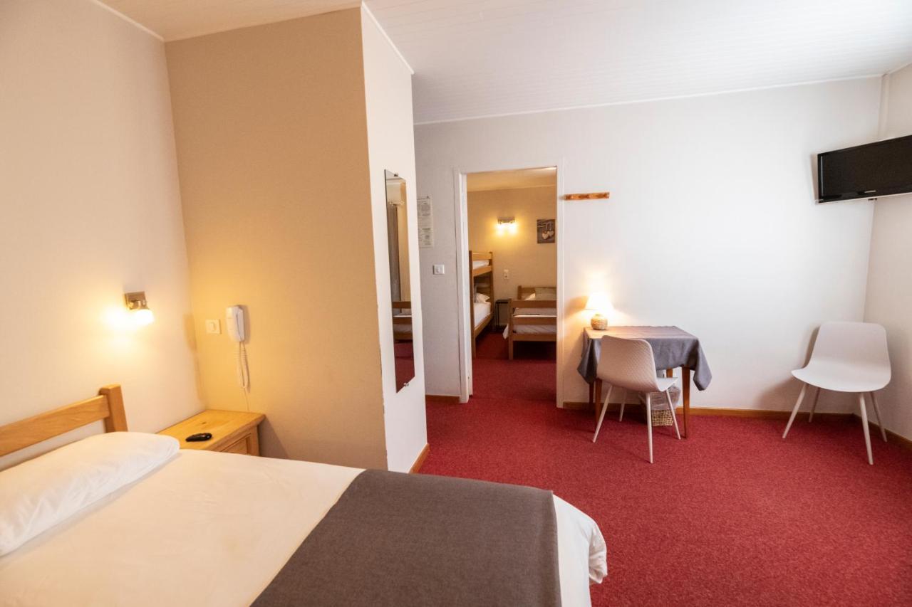 Hotel Restaurant Le Centre Lélex Eksteriør bilde